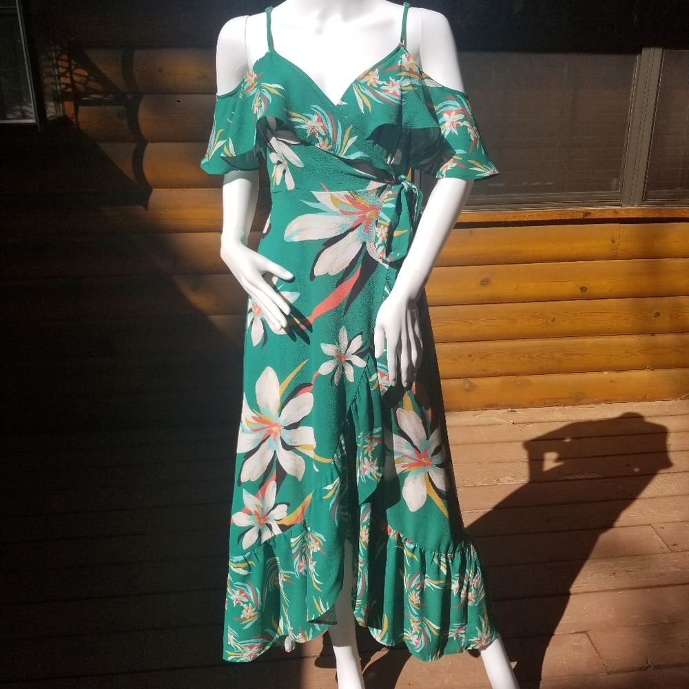 BRAND NEW! HI LOW WRAP DRESS